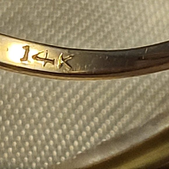 14K Gold Ring with gemstone ( saphire) - Picture 4 of 13